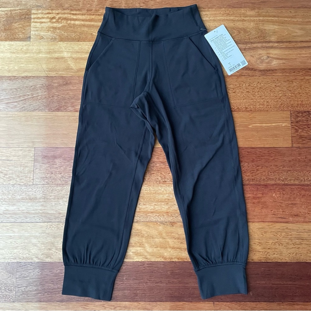 Lululemon Align Jogger Crop 23” NWT Black Size 2 - Updated Fit with Pockets